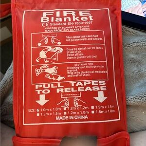 Fire Blanket in Red - Safety Emergency Blanket